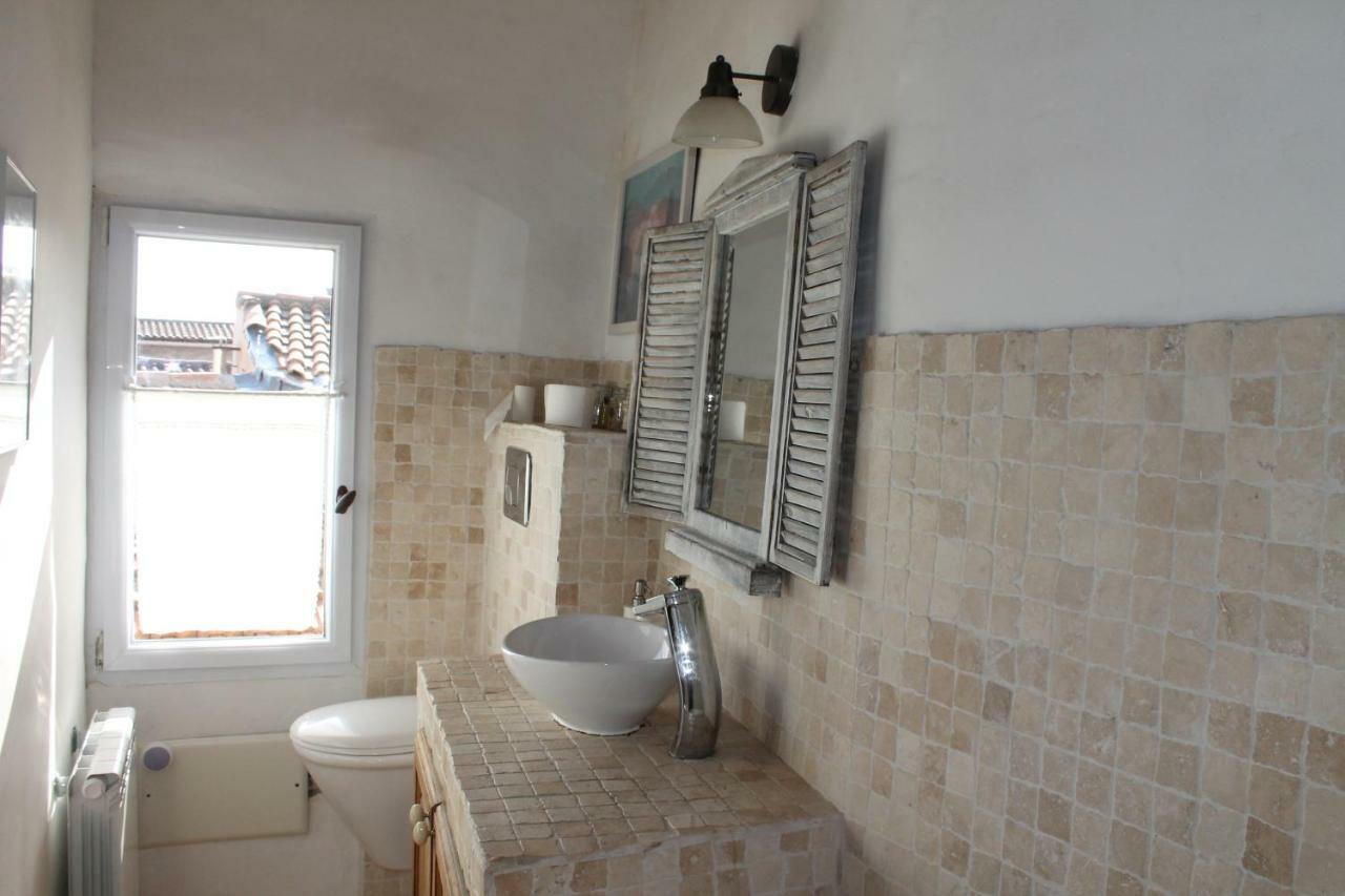 Apartmán Duplex En Plein Centre LʼIsle-sur-la-Sorgue Exteriér fotografie